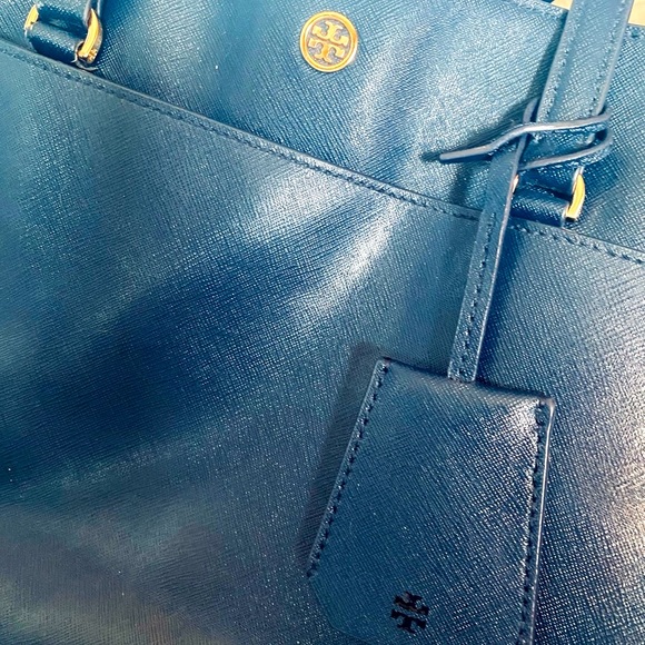 Tory Burch Robinson Large Triple Compartment Navy Blue Saffiano Leather Tote - Picture 15 of 16